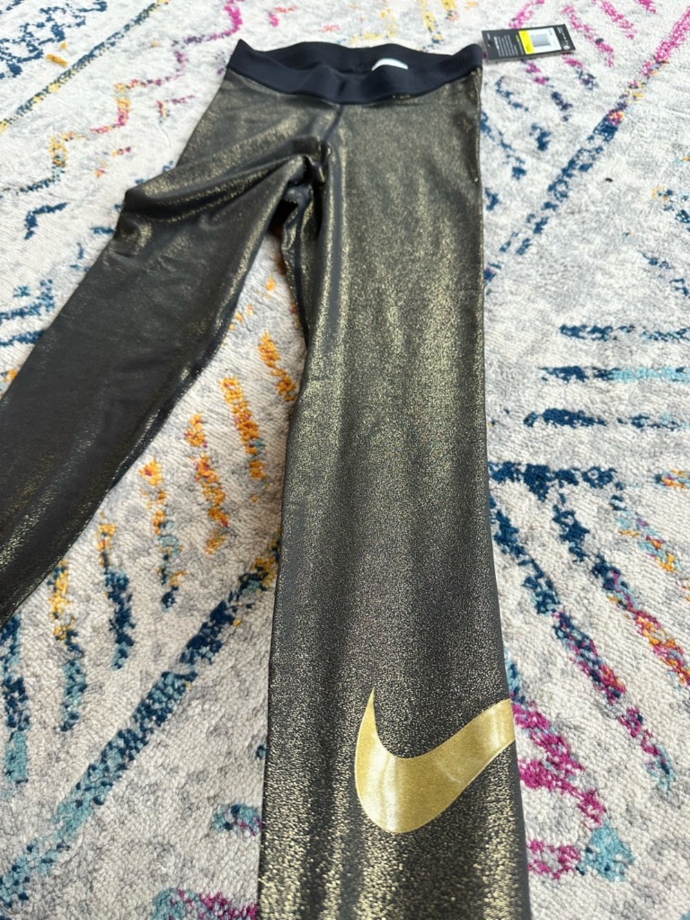 Nike Women’s Black/Gold Shimmer Leggings - Picture 2 of 3